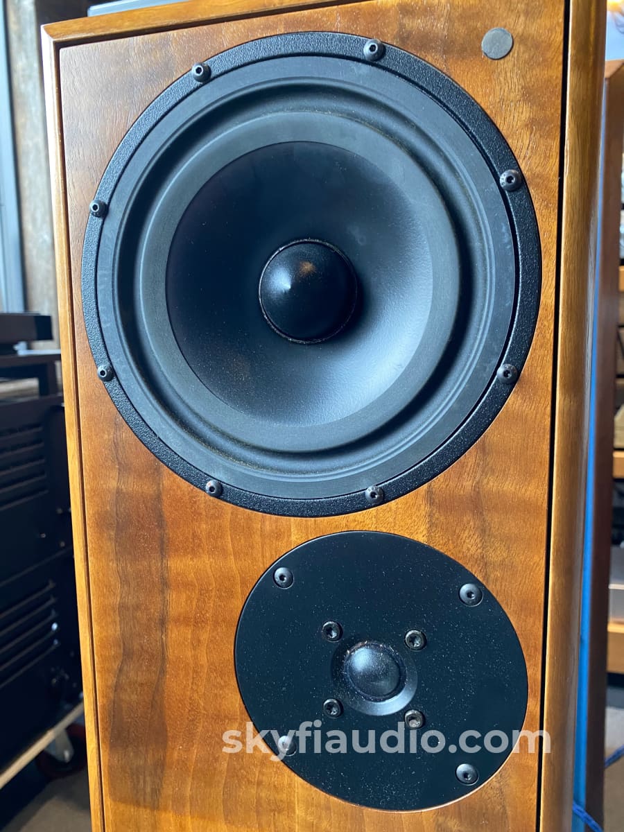 Devore Fidelity Gibbon Super 8 Speakers Gorgeous Walnut Finish Made In Nyc!