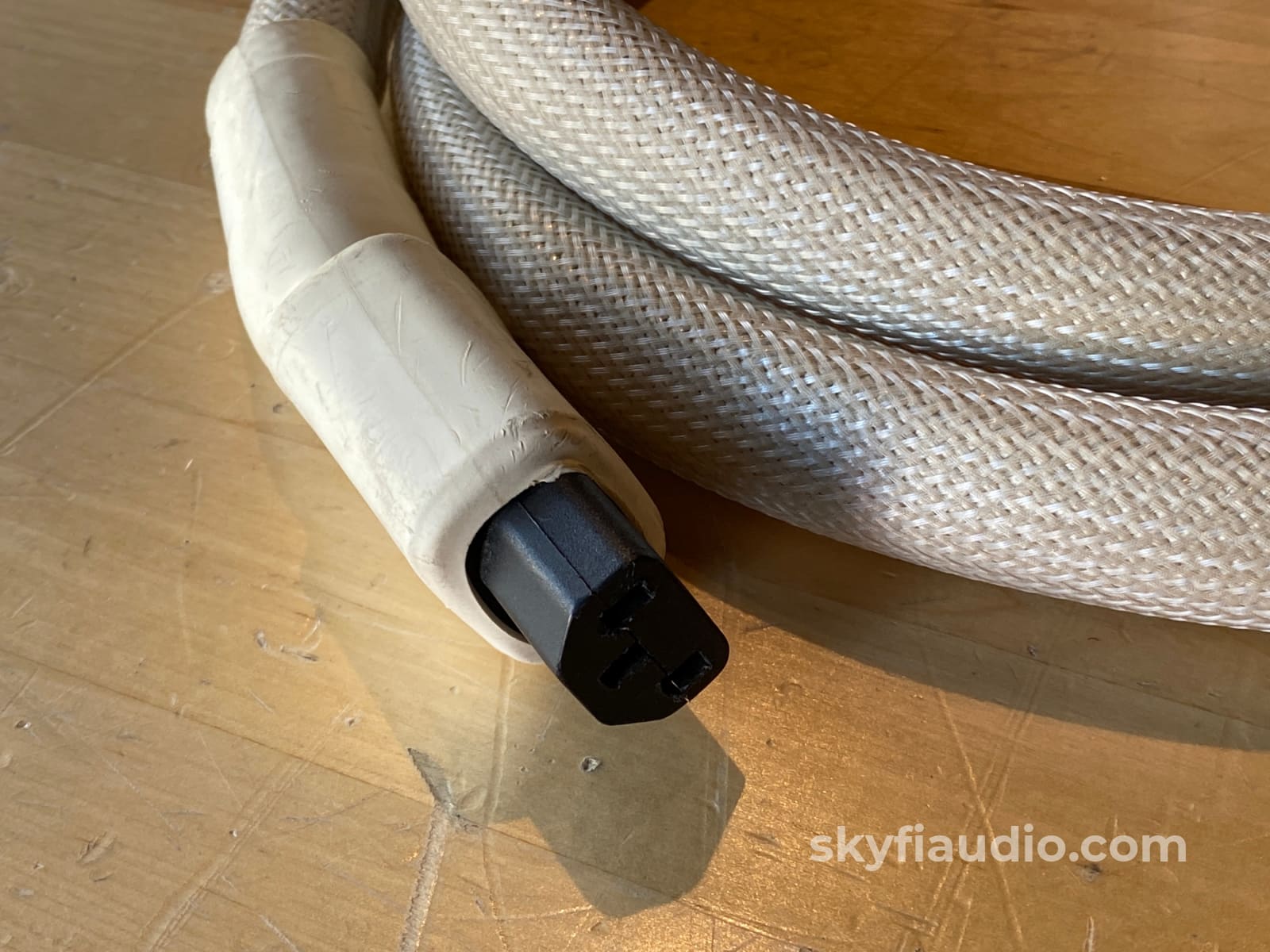 Dynamic Design Platinum Power Cord - 6Ft Cables