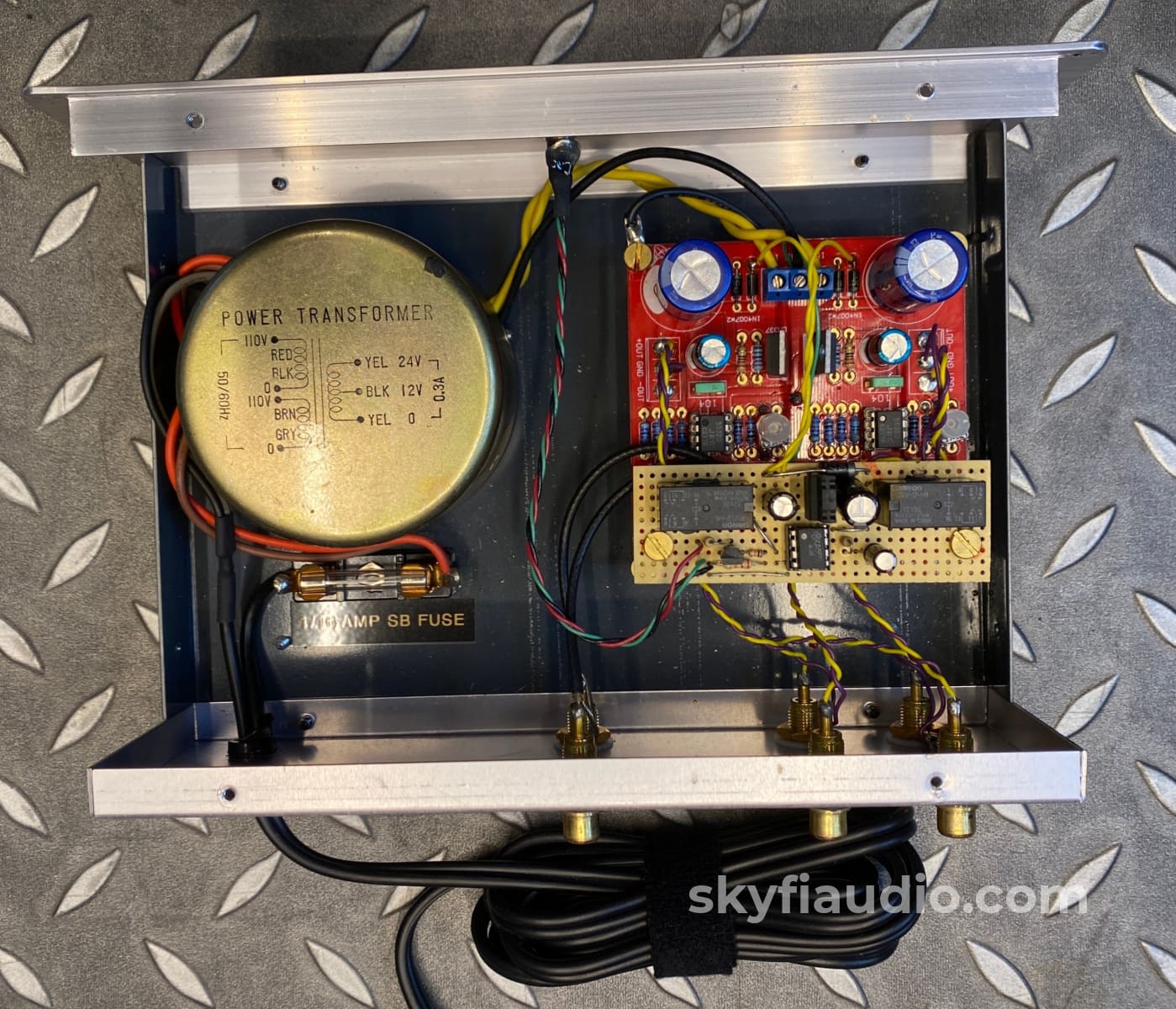 Electronics Service Labs - Bridging Amplifier Device Accessory