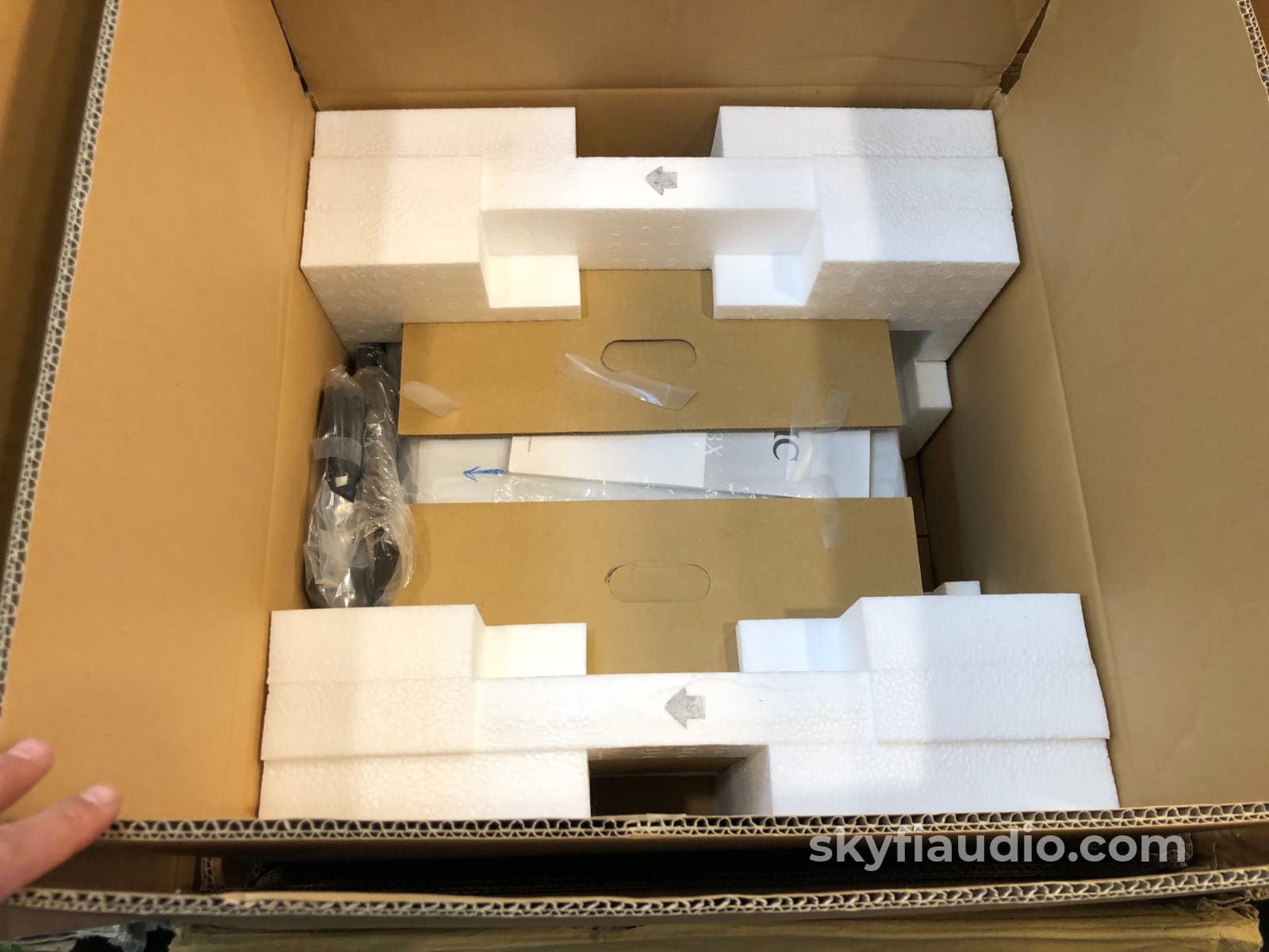 Esoteric C-02 Flagship Preamplifier Complete Set And Mint! $25K Msrp