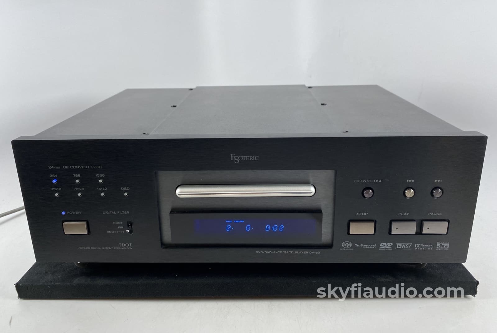 Esoteric Dv-50 - Sacd And Cd Player In Rare Black Finish + Digital