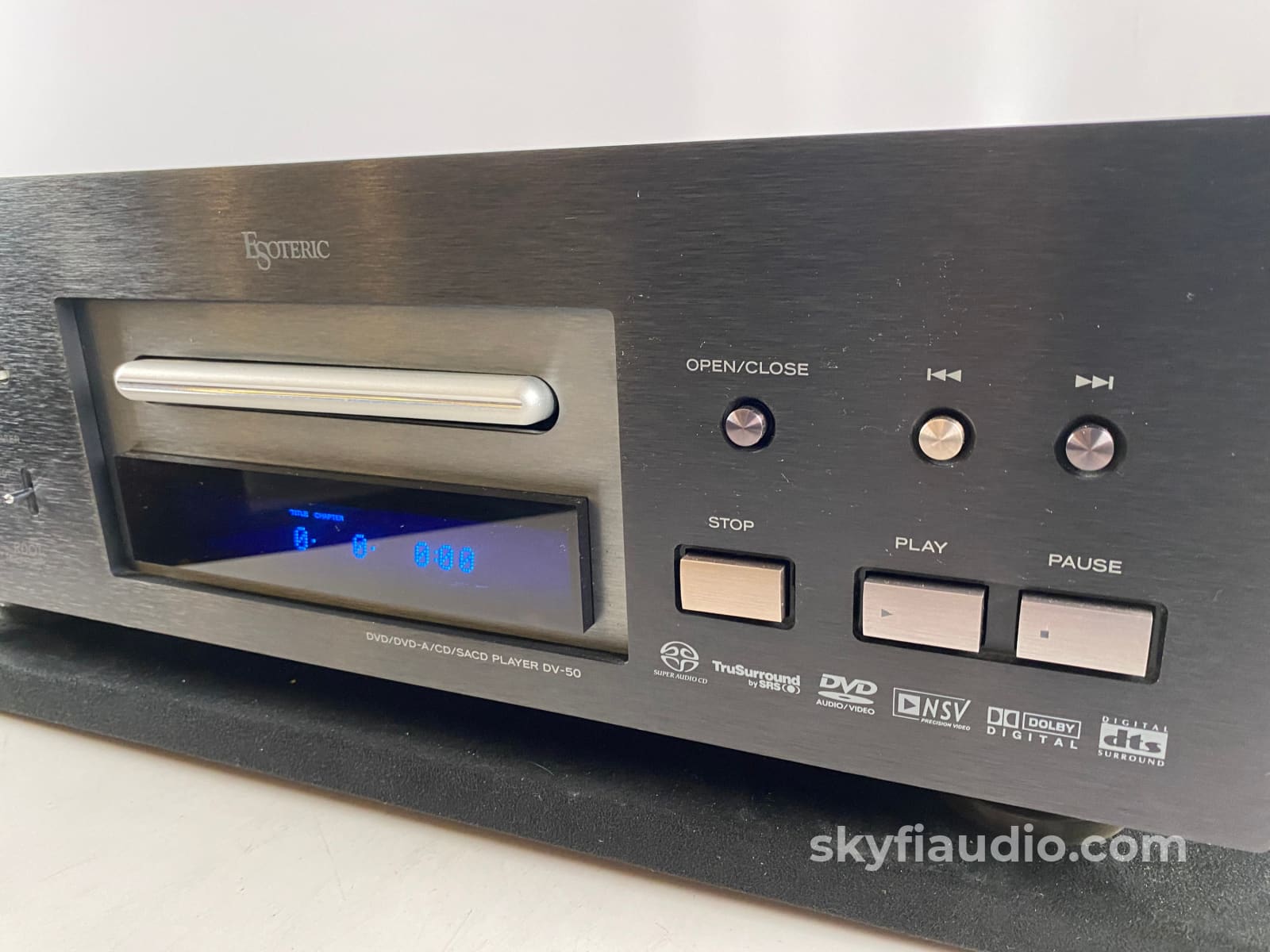 Esoteric Dv-50 - Sacd And Cd Player In Rare Black Finish + Digital