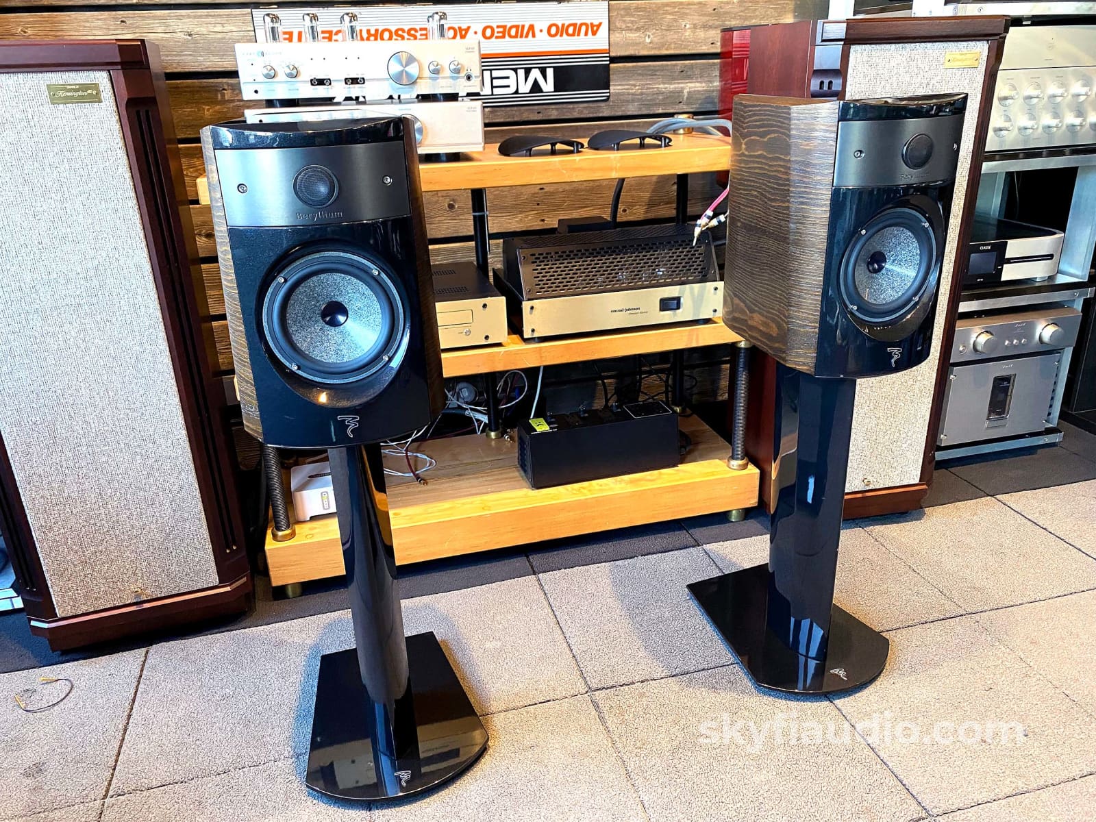 Focal Electra 1008 Be - Dark Walnut W/Focal Stands Beryllium Tweeters Speakers