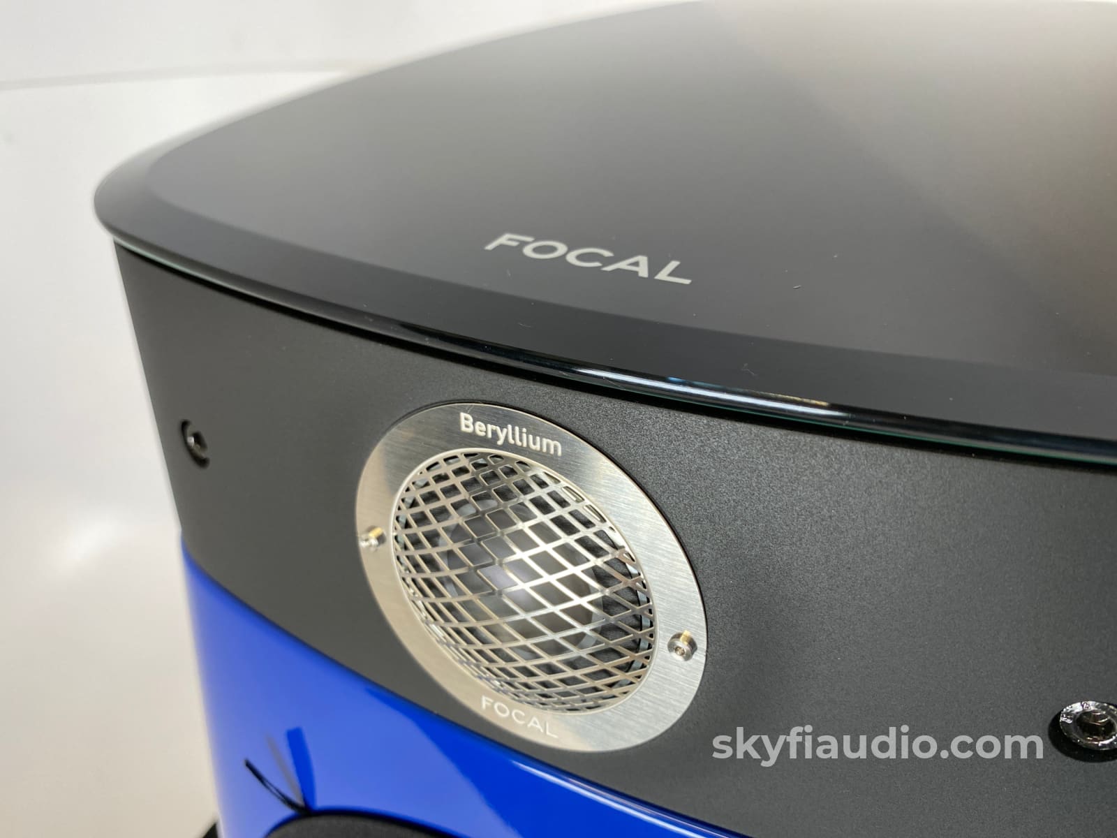 Focal Sopra No. 1 Speakers - Audi Blue Finish Perfect And Like New With Boxes Paperwork