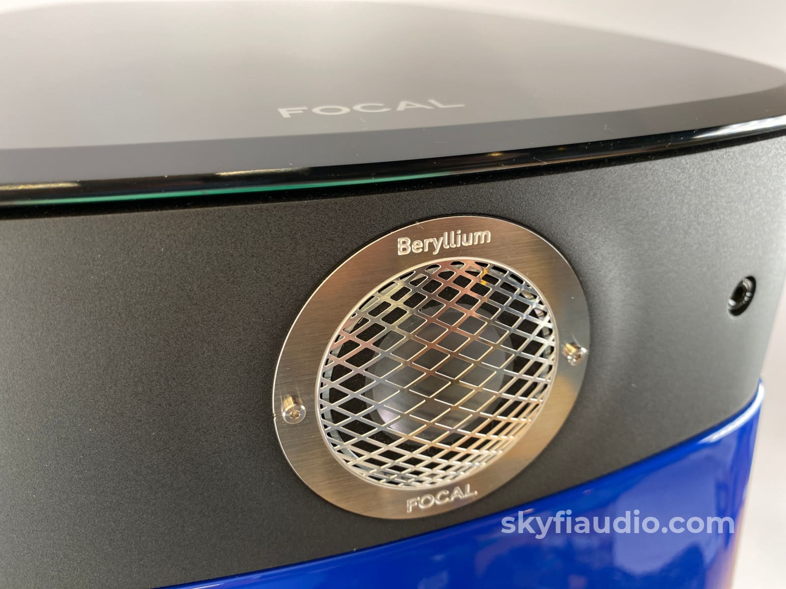 Focal Sopra No. 1 Speakers - Audi Blue Finish Perfect And Like New With Boxes Paperwork