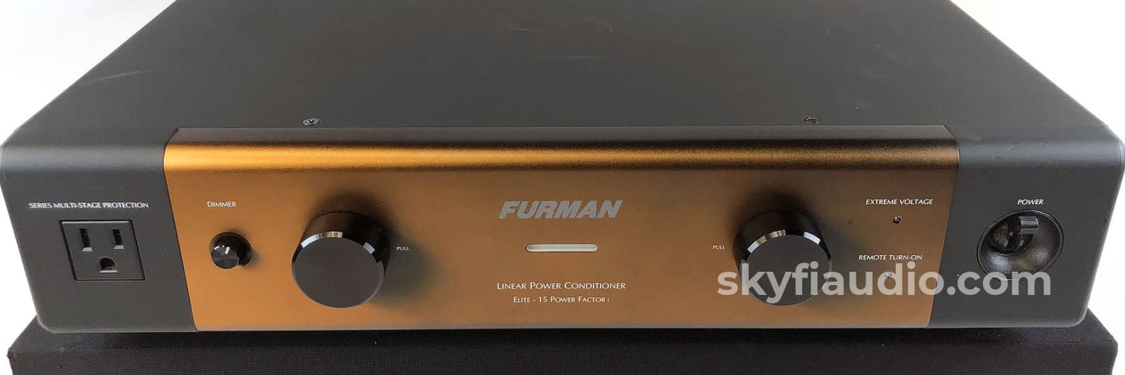 Furman Elite 15 Power Factor i (PFi) - Linear Power Conditioner and Su