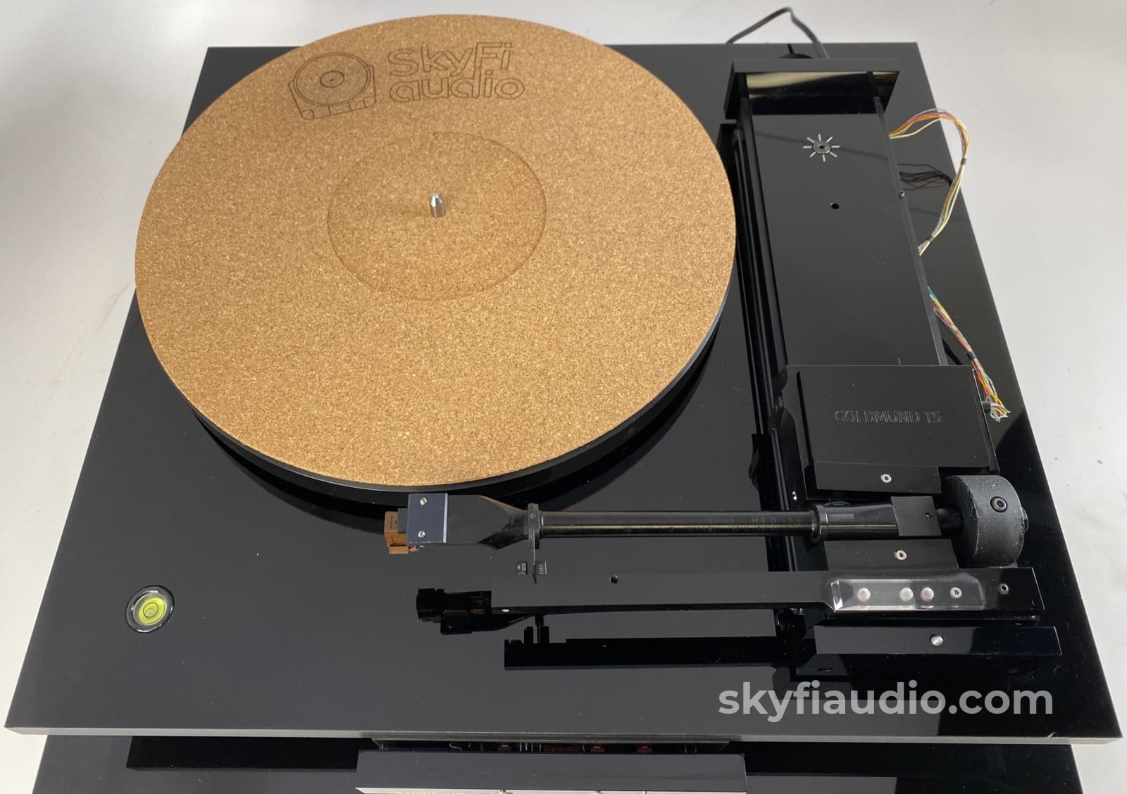 Goldmund Studietto Tangential Turntable With Grado Cartridge