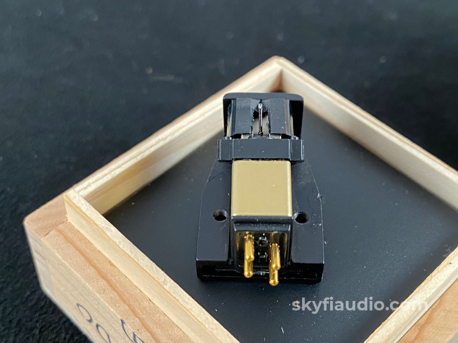 Grado Gold Phono Cartridge - Customized For Vpi Tonearms Mi (Moving-Iron)