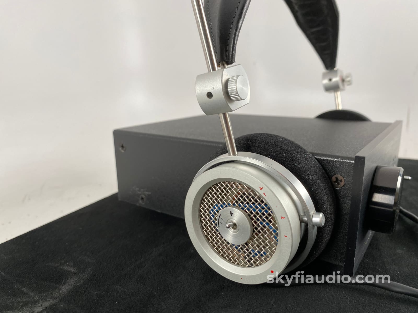 Grado Hp-1 (Hp-1000 Series) Rare And Legendary Vintage Headphones With Hpa-1 Battery Powered