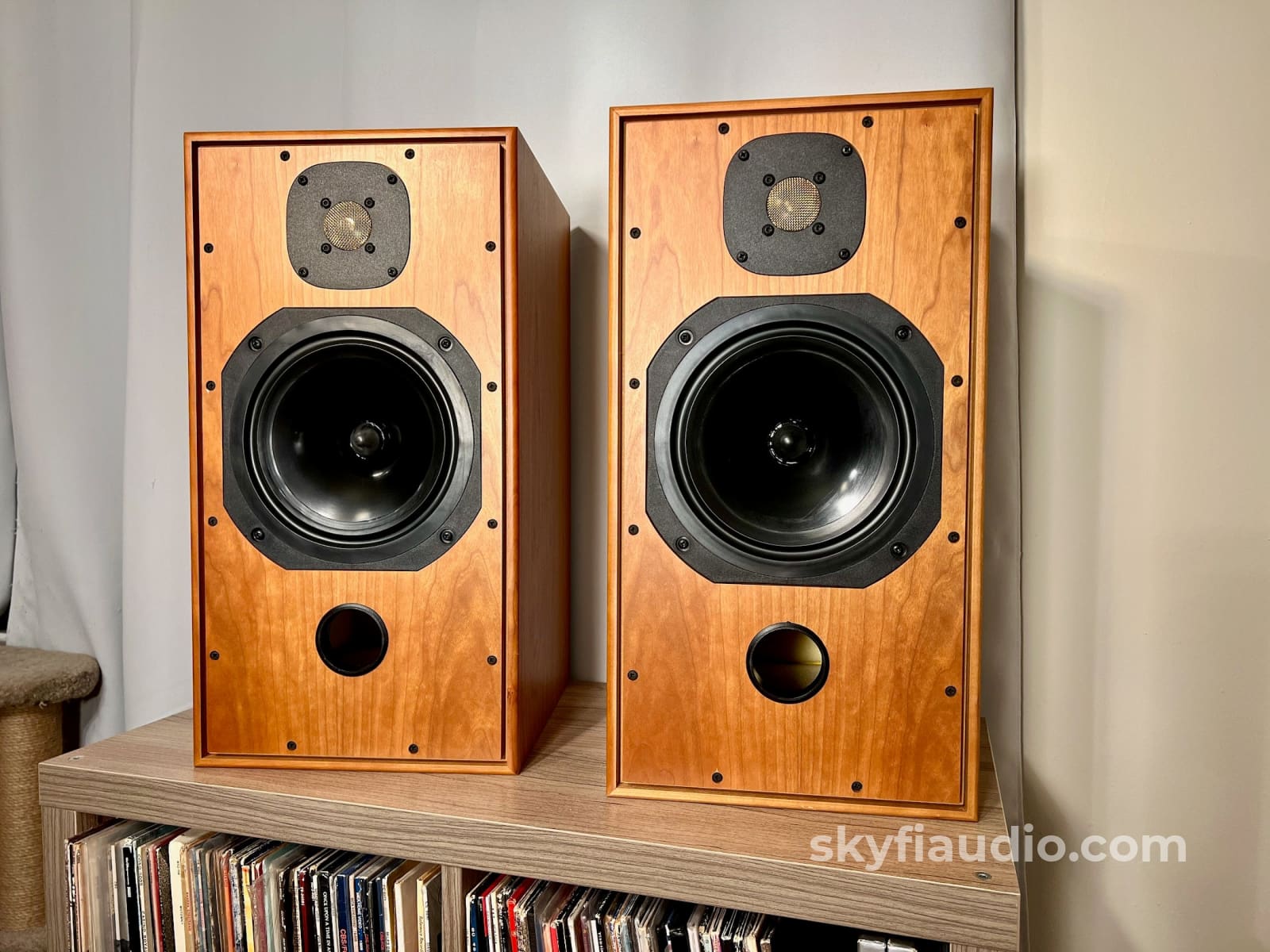 Harbeth Hl Compact 7Es-2 Speakers In A Gorgeous Cherry Finish