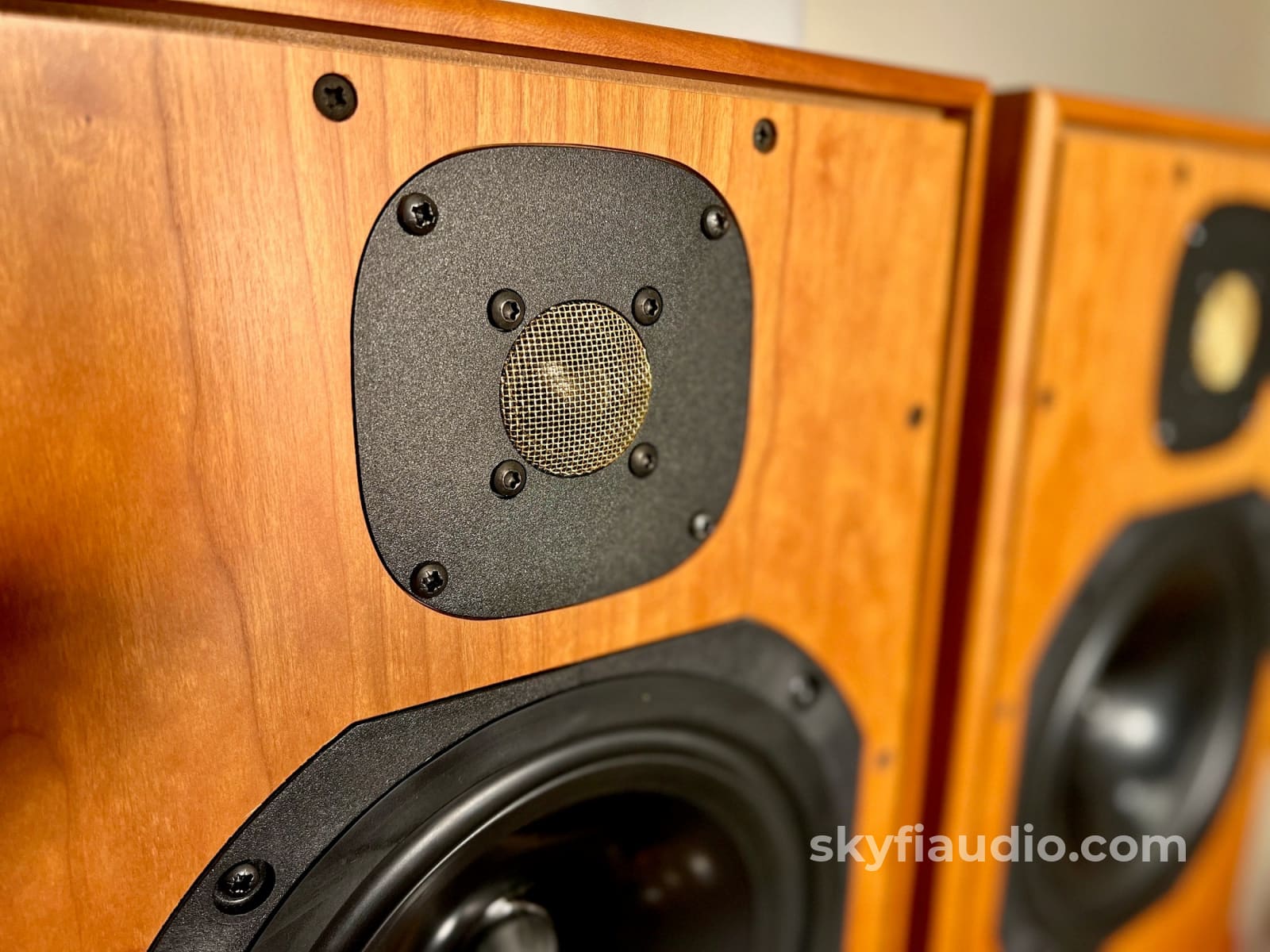 Harbeth Hl Compact 7Es-2 Speakers In A Gorgeous Cherry Finish