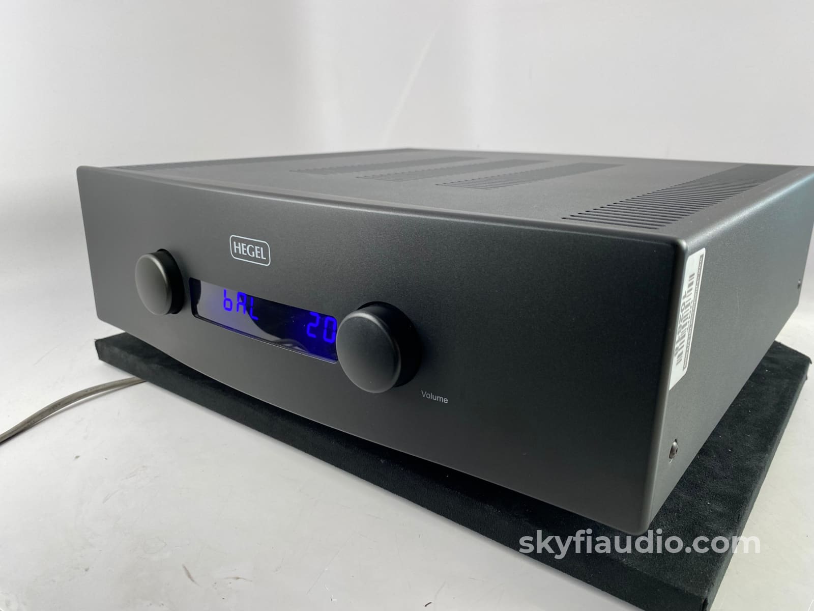 Hegel H360 Integrated Amplifier 250W! With Dac! (Airplay Dsd Steaming)