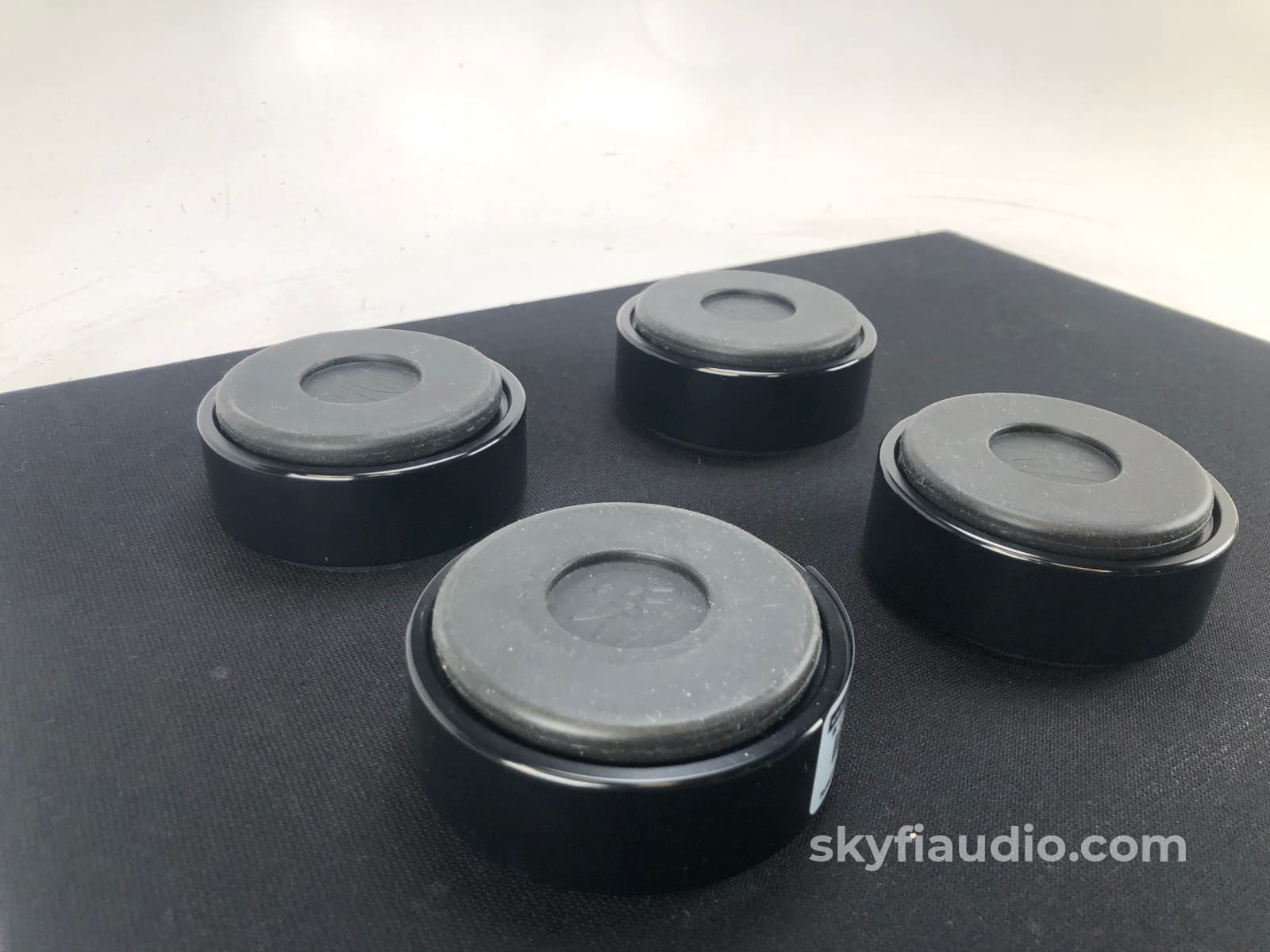 Hrs Nimbus Na-150 Isolation Feet Accessory