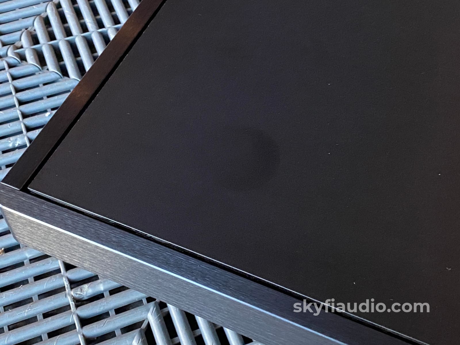 Hrs S3 Monoblock Isolation Platform / Stand W/ 2 Tall Feet 21 X 19 Accessory