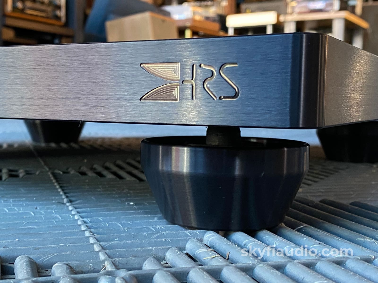 Hrs S3 Monoblock Isolation Platform / Stand W/ 2 Tall Feet 21 X 19 Accessory