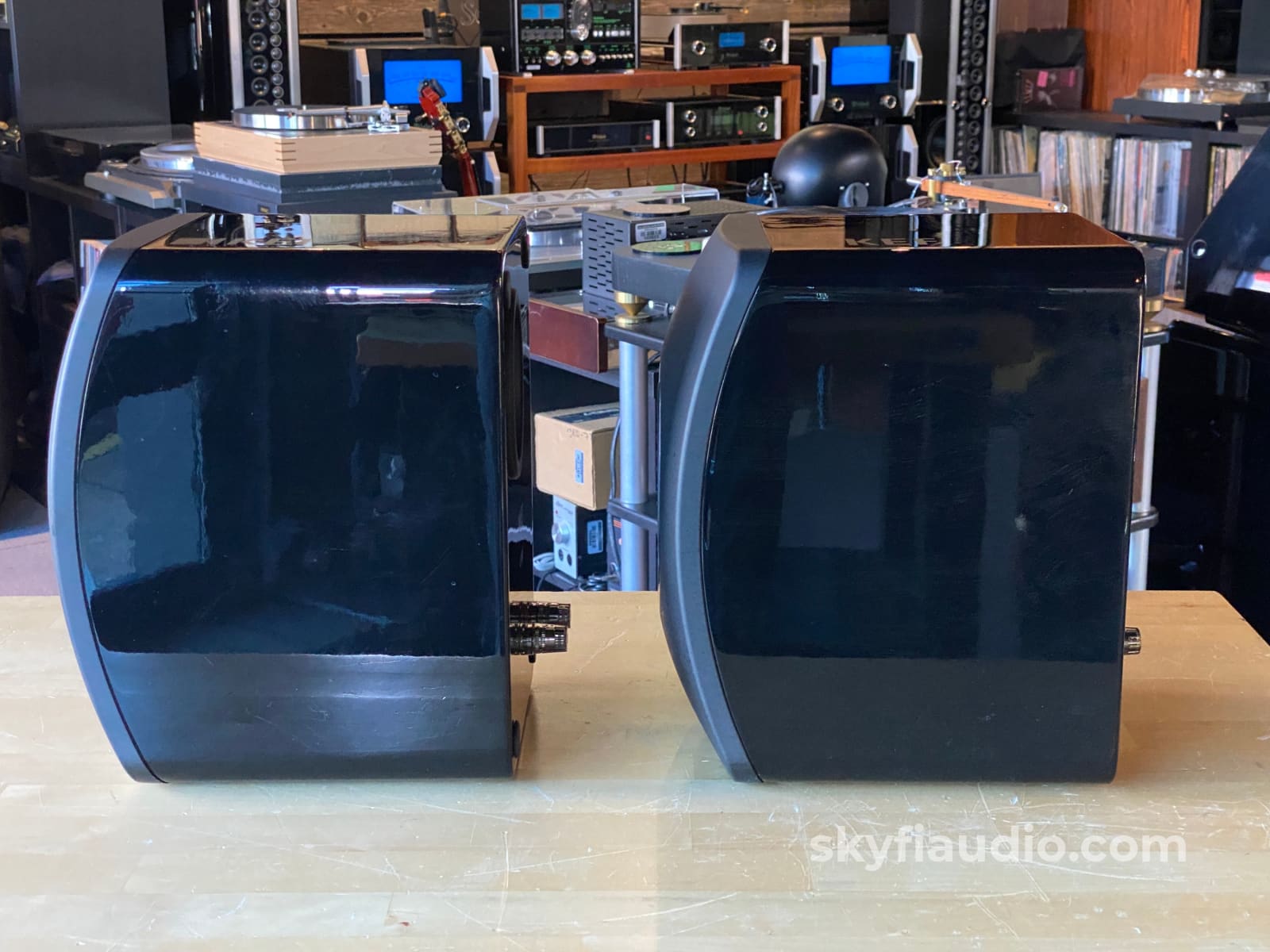 Kef Ls50 Bookshelf Speakers - Highly Reviewed Stereophile Class A