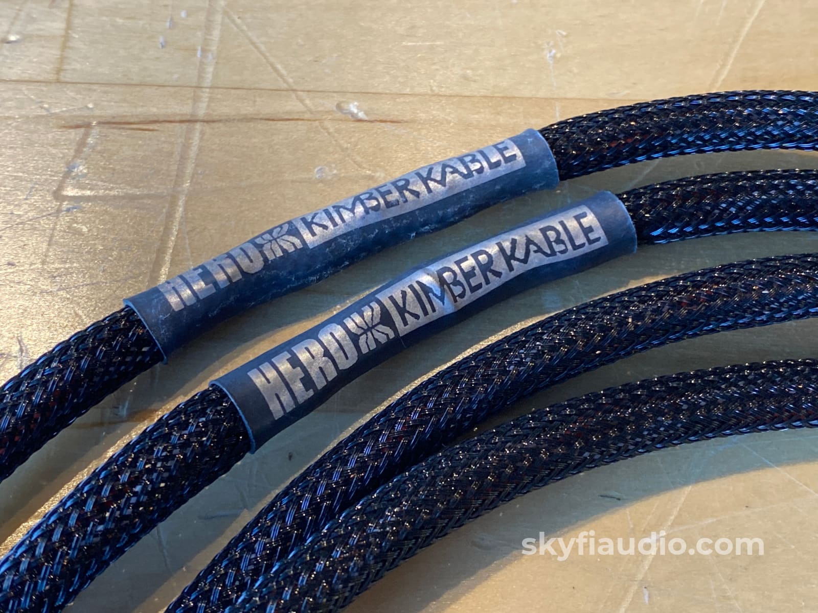 Kimber Kable Hero Rca Interconnects (Pair) With German-Made Wbt Connectors - 1 Meter Cables