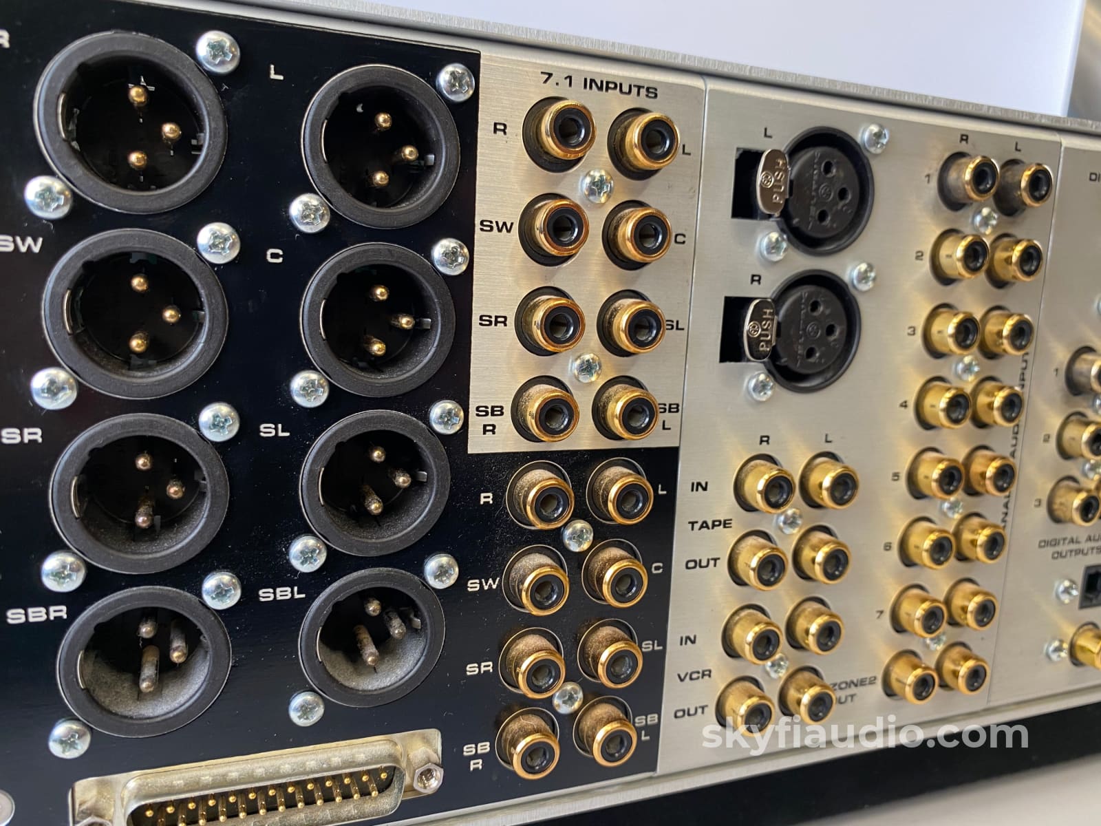 Krell Home Theater Standard 2 (Hts) 7.1 Audio Processor Preamplifier