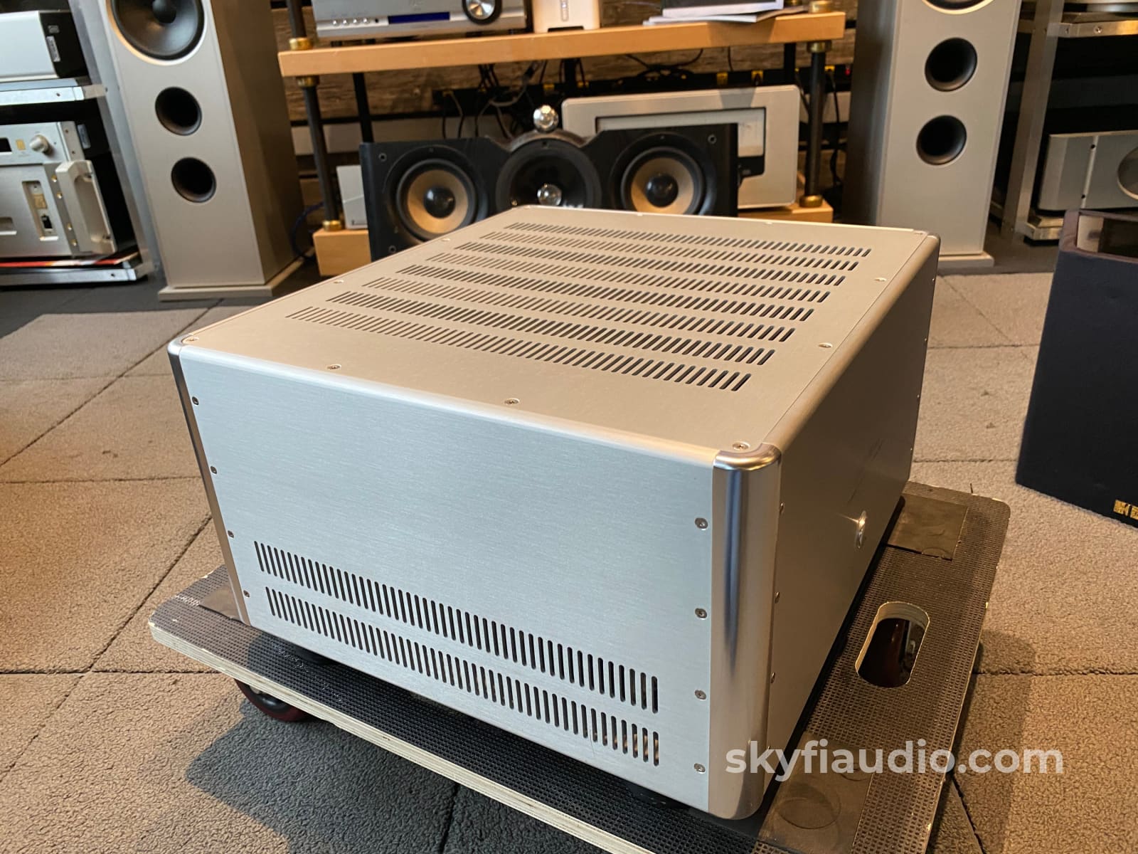 Krell Theater Amplifier Standard (Tas) - 5 Channel