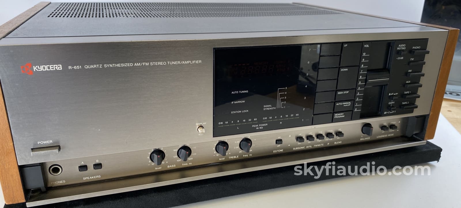 Kyocera R-651 Vintage Am/Fm Stereo Receiver W/Phono Integrated Amplifier