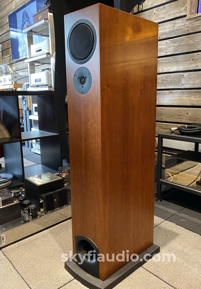Linn Av 5140 Full-Range Floorstanding Speakers - Cherry Finish (2 Of 2)
