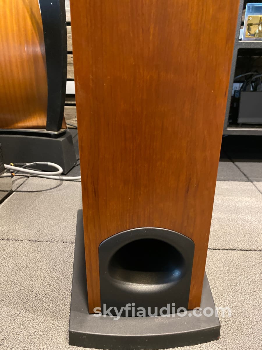 Linn Av 5140 Full-Range Floorstanding Speakers - Cherry Finish (2 Of 2)