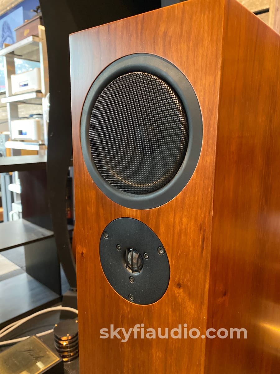 Linn Av 5140 Full-Range Floorstanding Speakers - Cherry Finish (2 Of 2)