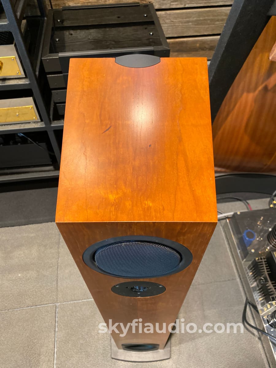 Linn Av 5140 Full-Range Floorstanding Speakers - Cherry Finish (2 Of 2)