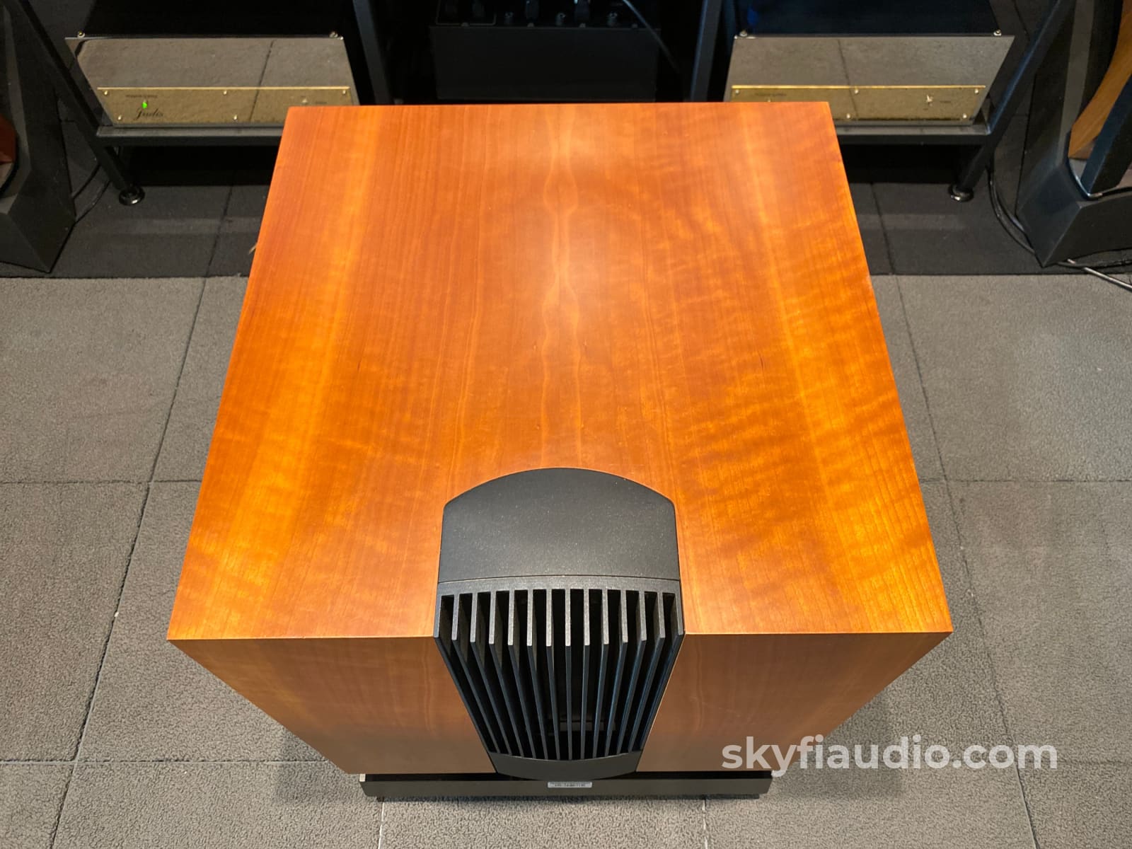 Linn Av 5150 Active Isobarik Subwoofer - Cherry Finish Speakers