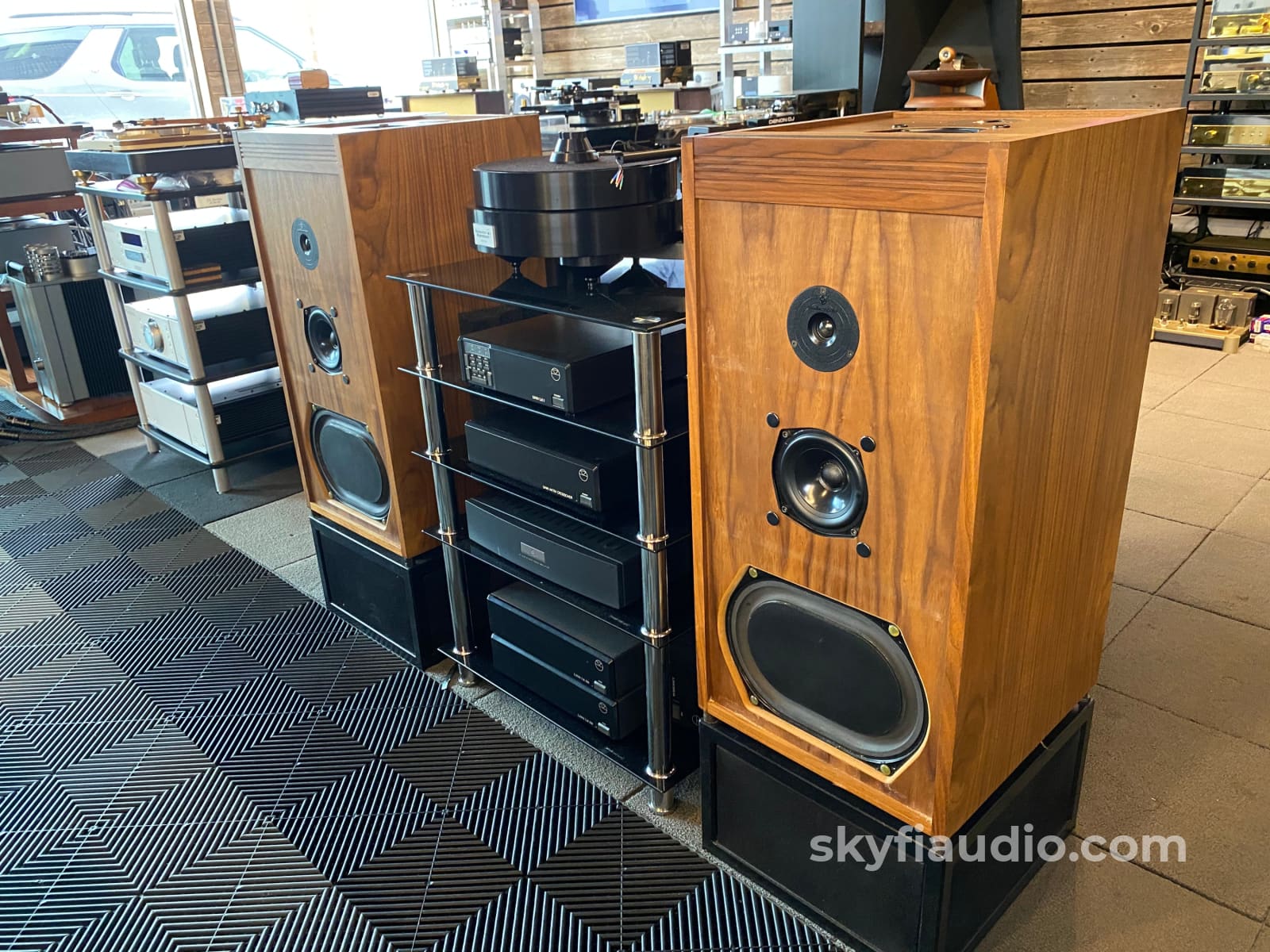 Linn Isobarik Active Speaker System Pms - A True Classic And Complete Set Speakers