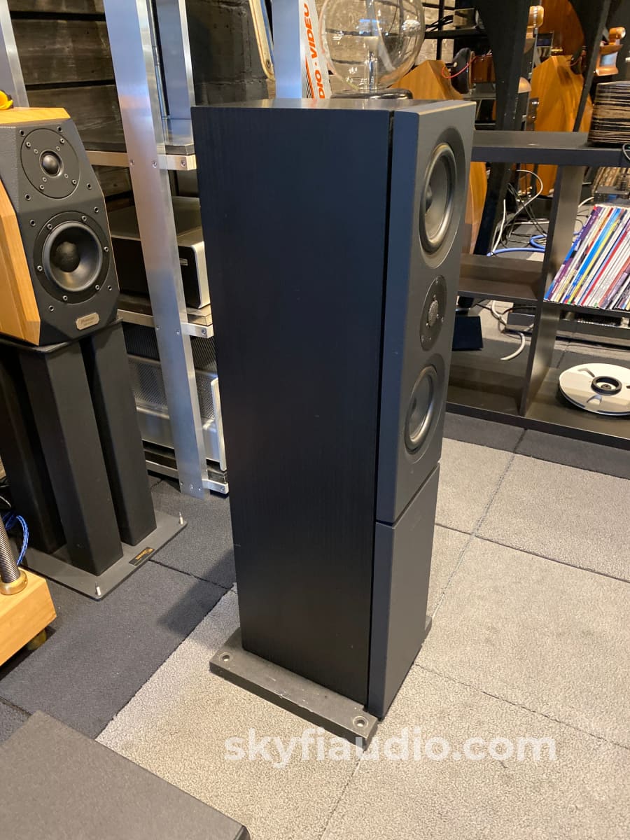 Linn Kaber Active Speakers With 3 X Lk-100 Amps And Crossover Cards
