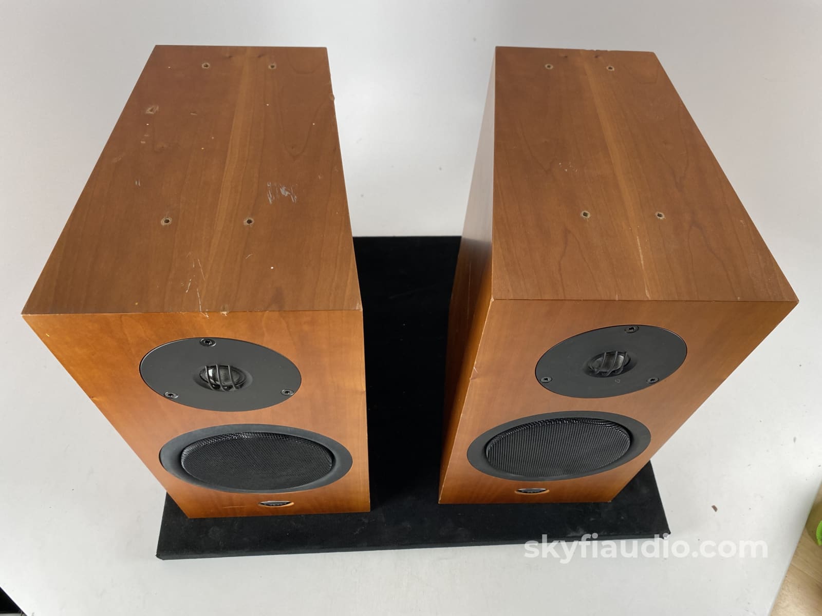 Linn Katan Bookshelf Speaker - Made In The Uk Speakers