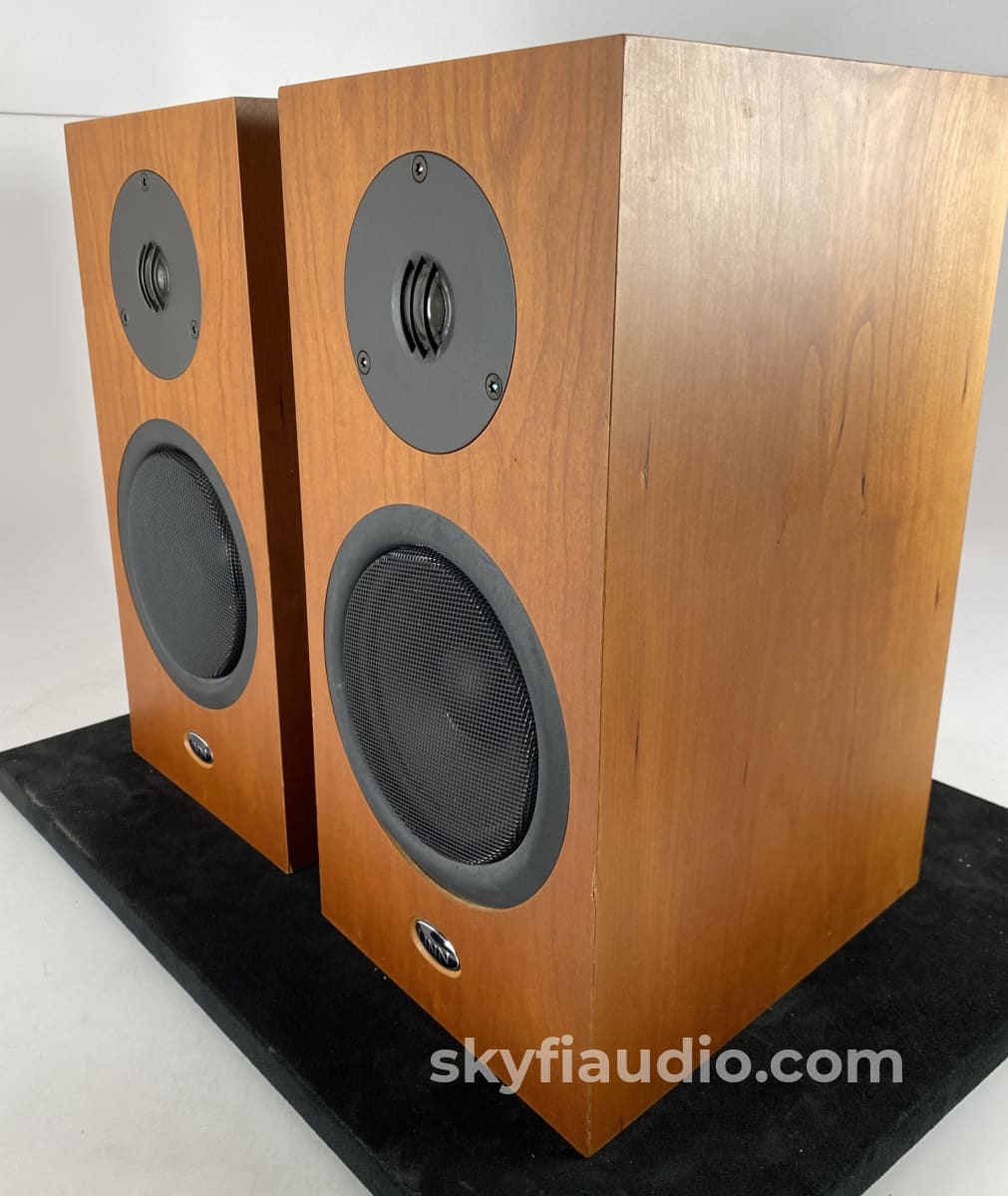 Linn Katan Bookshelf Speaker - Made In The Uk Speakers
