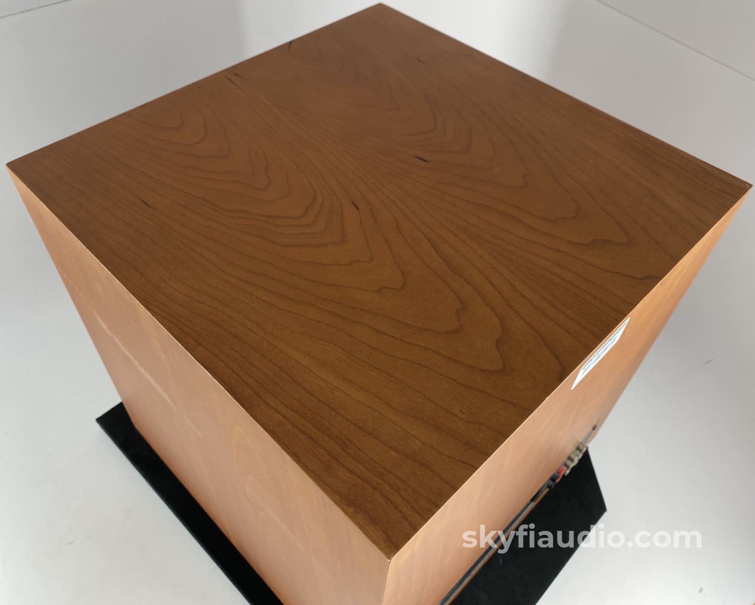 Linn Sizmik 10.25 Subwoofer In Cherry Speakers