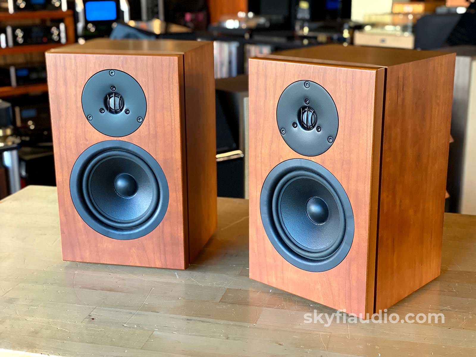 Linn Tukan Bookshelf Speakers In Teak - Made In The Uk