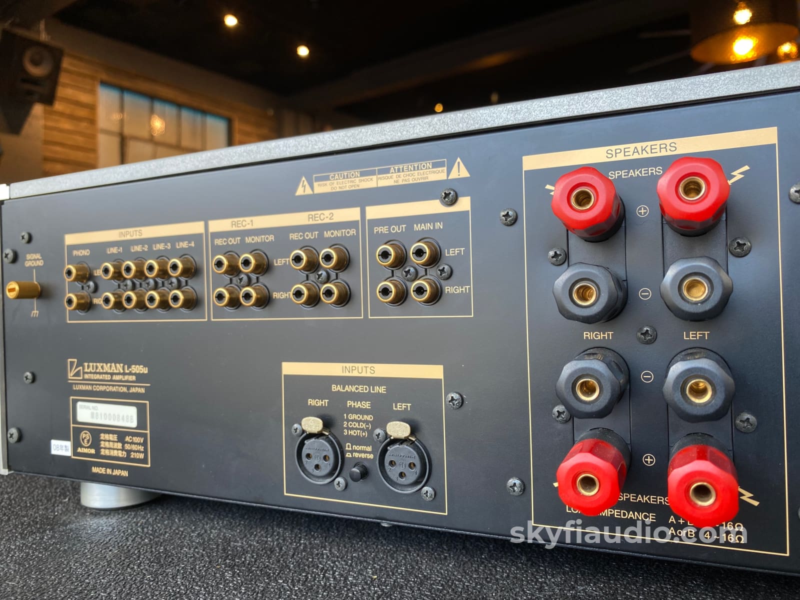 Luxman L-505U Integrated Amplifier With Phono And Meters