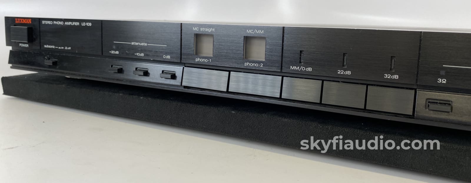 Luxman Le-109 Phono Preamplifier - Super Flexible Capable And Rare