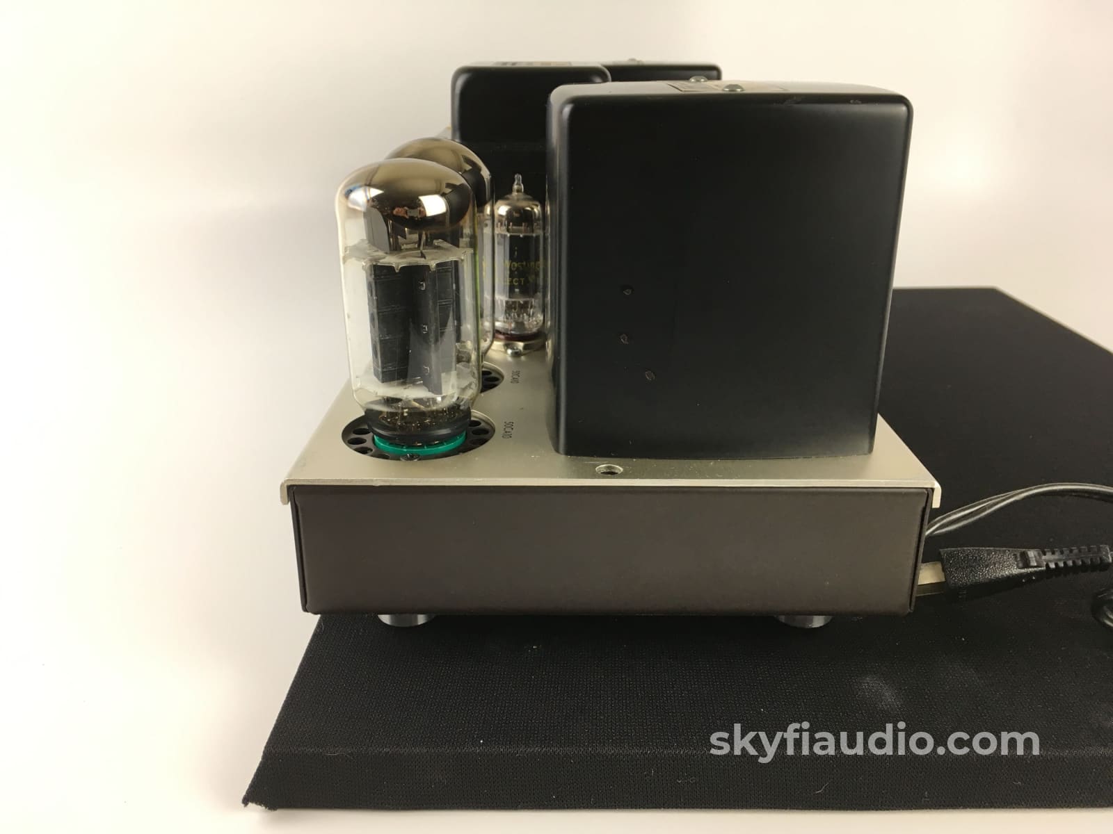 Luxman Mq-68C Tube Amplifier With Original Tubes