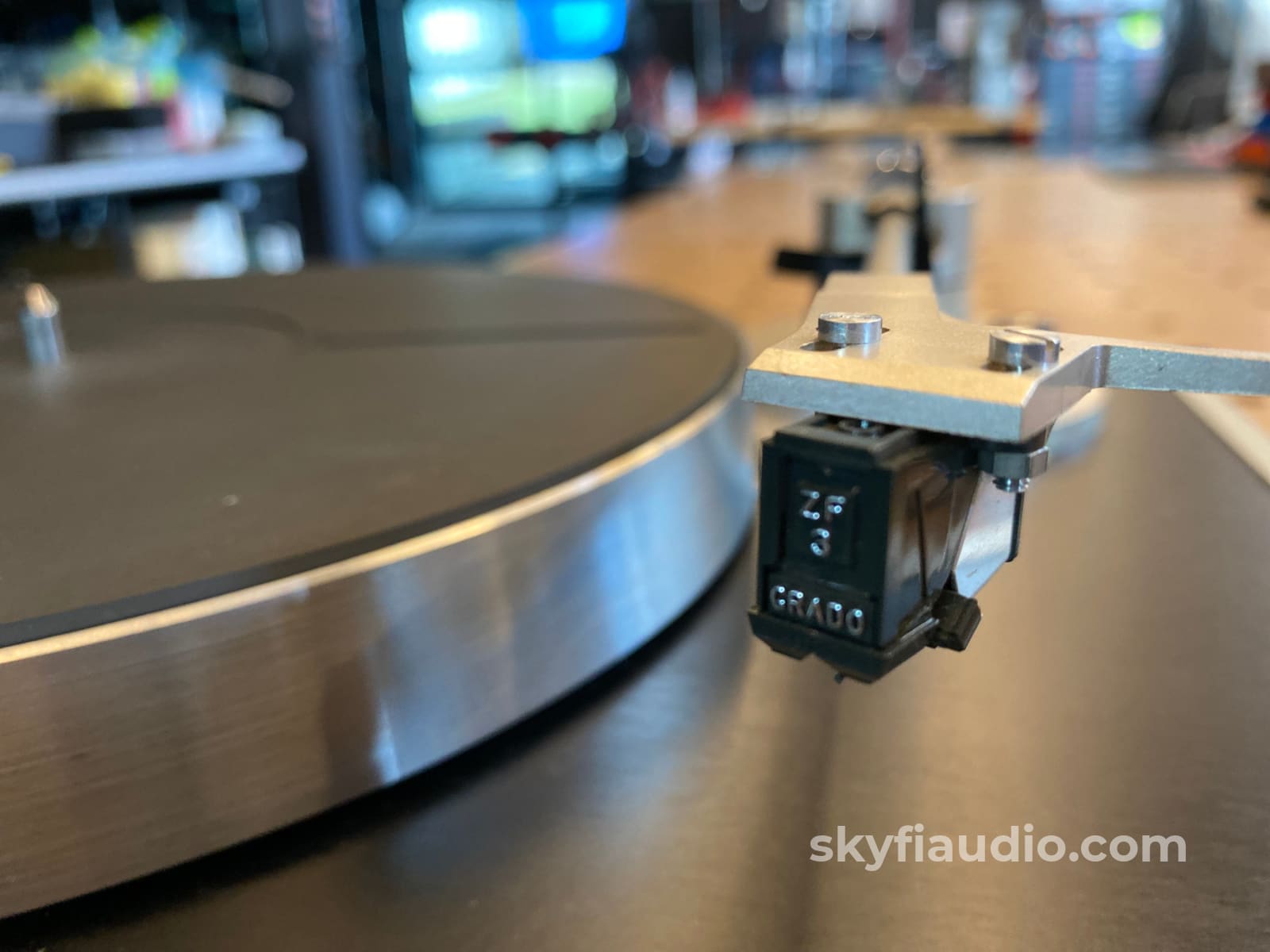 Luxman Px-99 Vintage Semi-Automatic Turntable With Grado Zf3 Cartridge