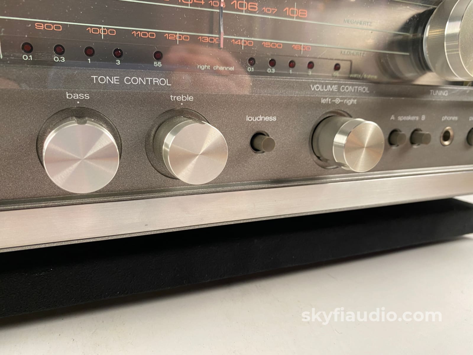 Luxman R-3055 Vintage Am/Fm Receiver Integrated Amplifier