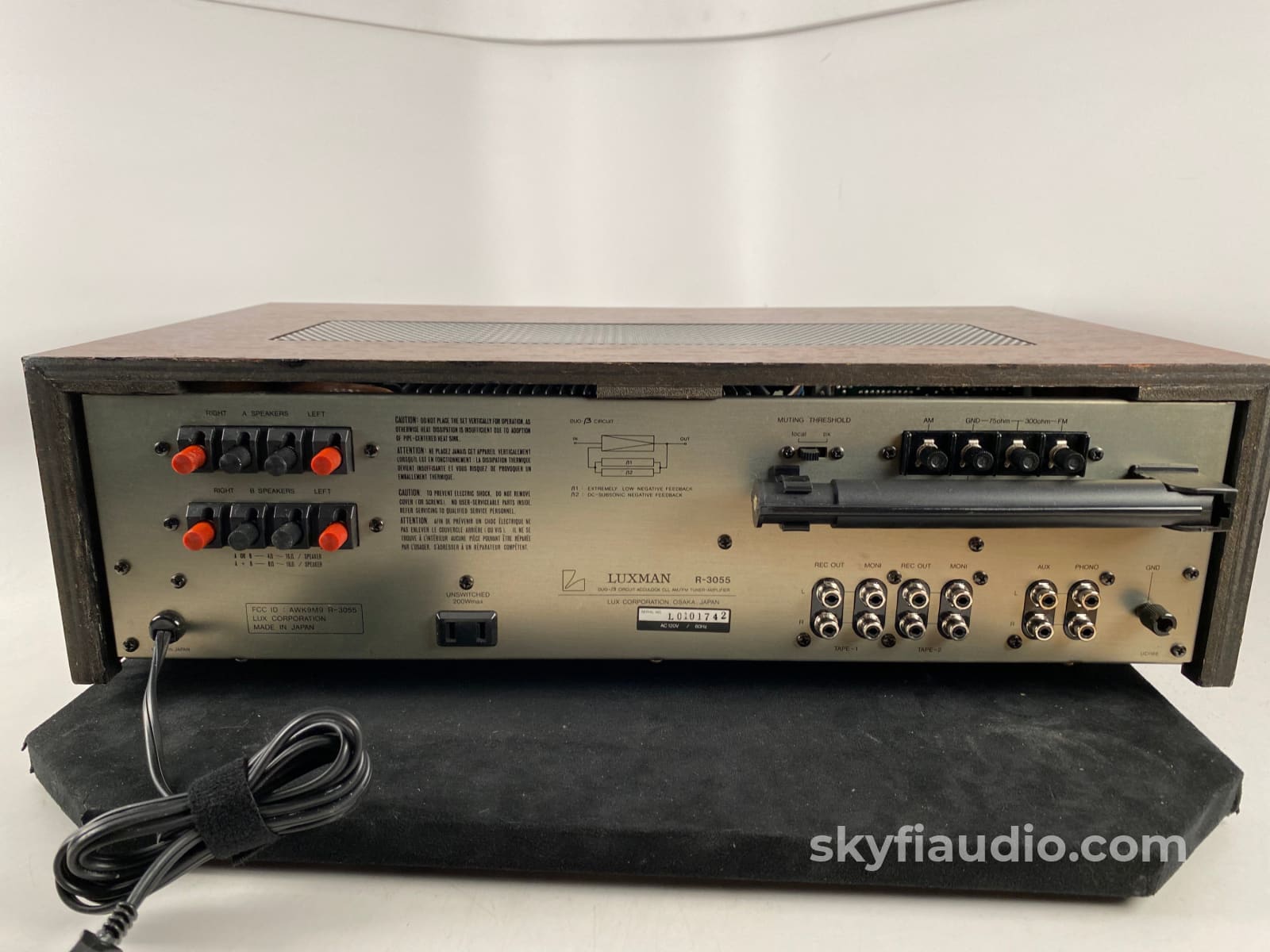 Luxman R-3055 Vintage Am/Fm Receiver Integrated Amplifier