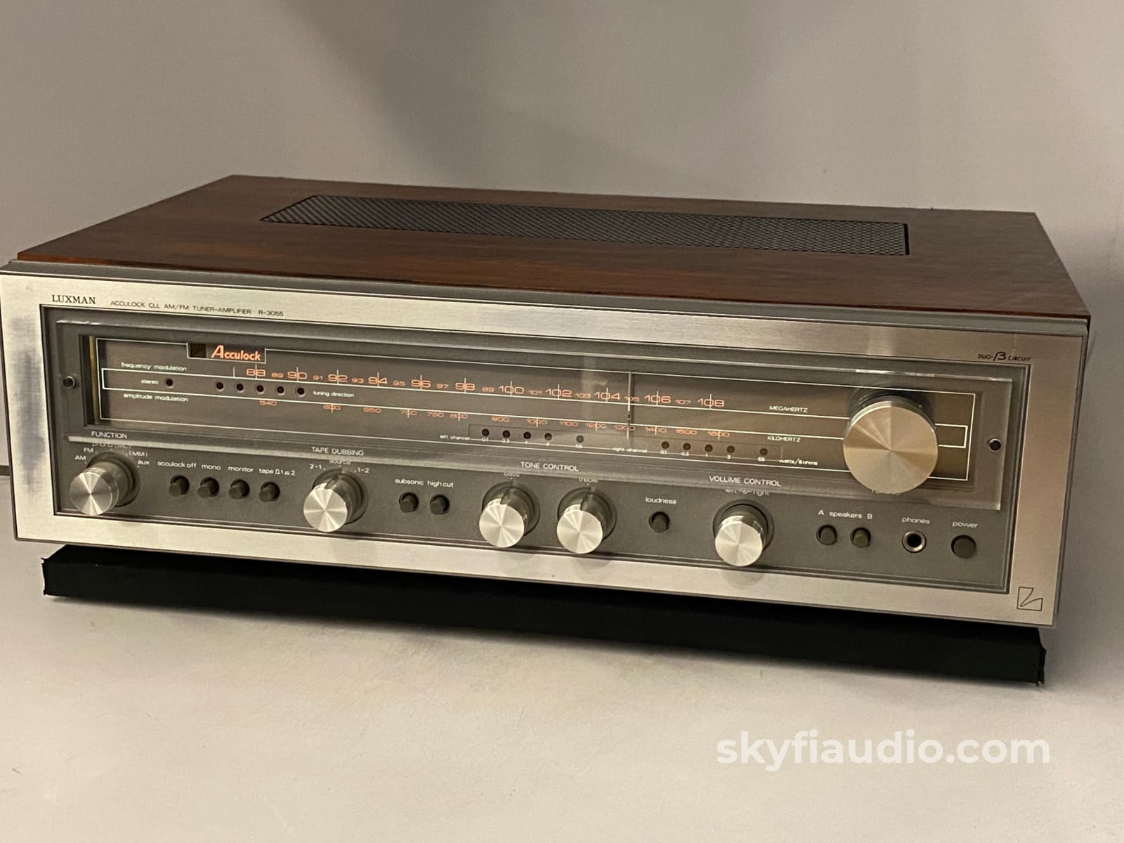 Luxman R-3055 Vintage Am/Fm Receiver Integrated Amplifier