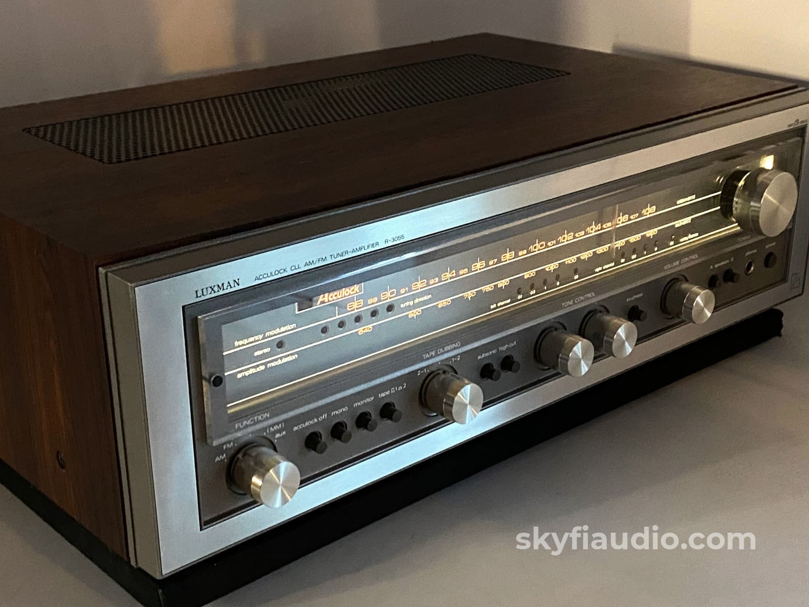 Luxman R-3055 Vintage Am/Fm Receiver Integrated Amplifier