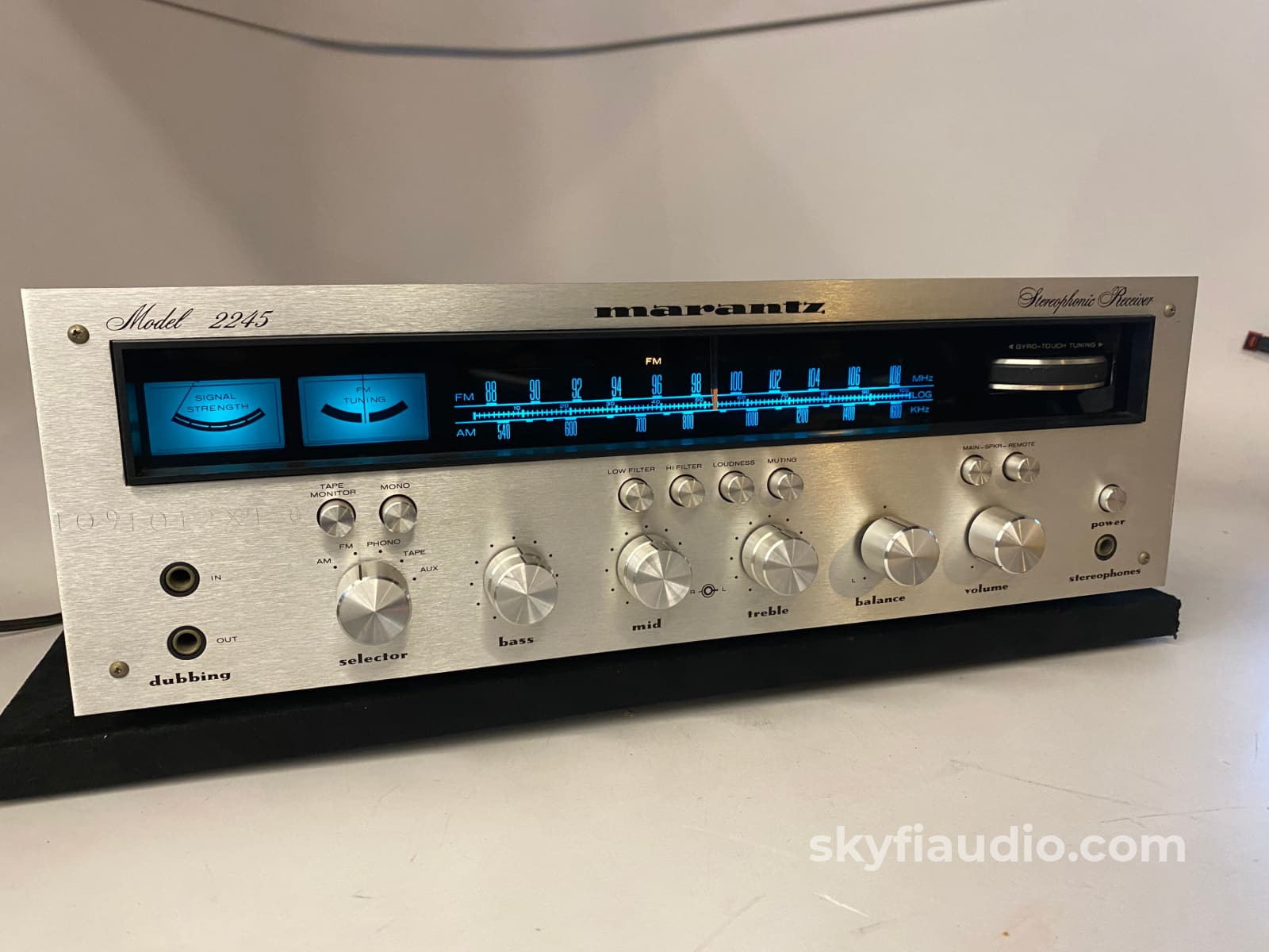 Marantz 2245 Stereophonic Receiver Vintage Beauty Light Service - Survivor Integrated Amplifier