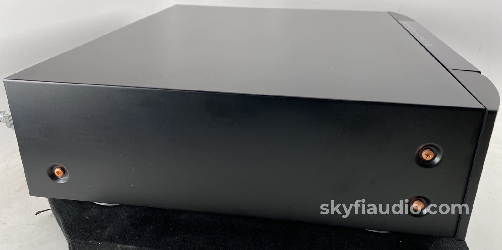 Marantz Ud8004 Universal Sacd/Cd/Dvd-A/Dvd/Blu-Ray Player Cd + Digital