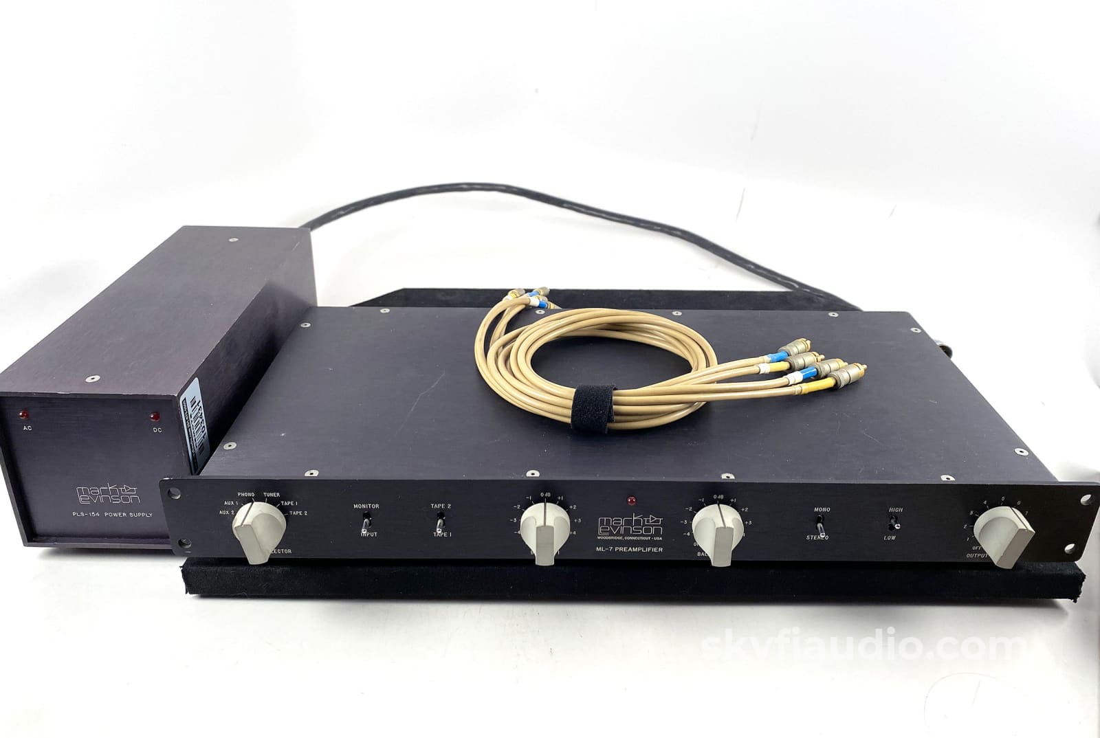 Mark Levinson Ml-7 Vintage Analog Preamp - With Phono Stage Preamplifier