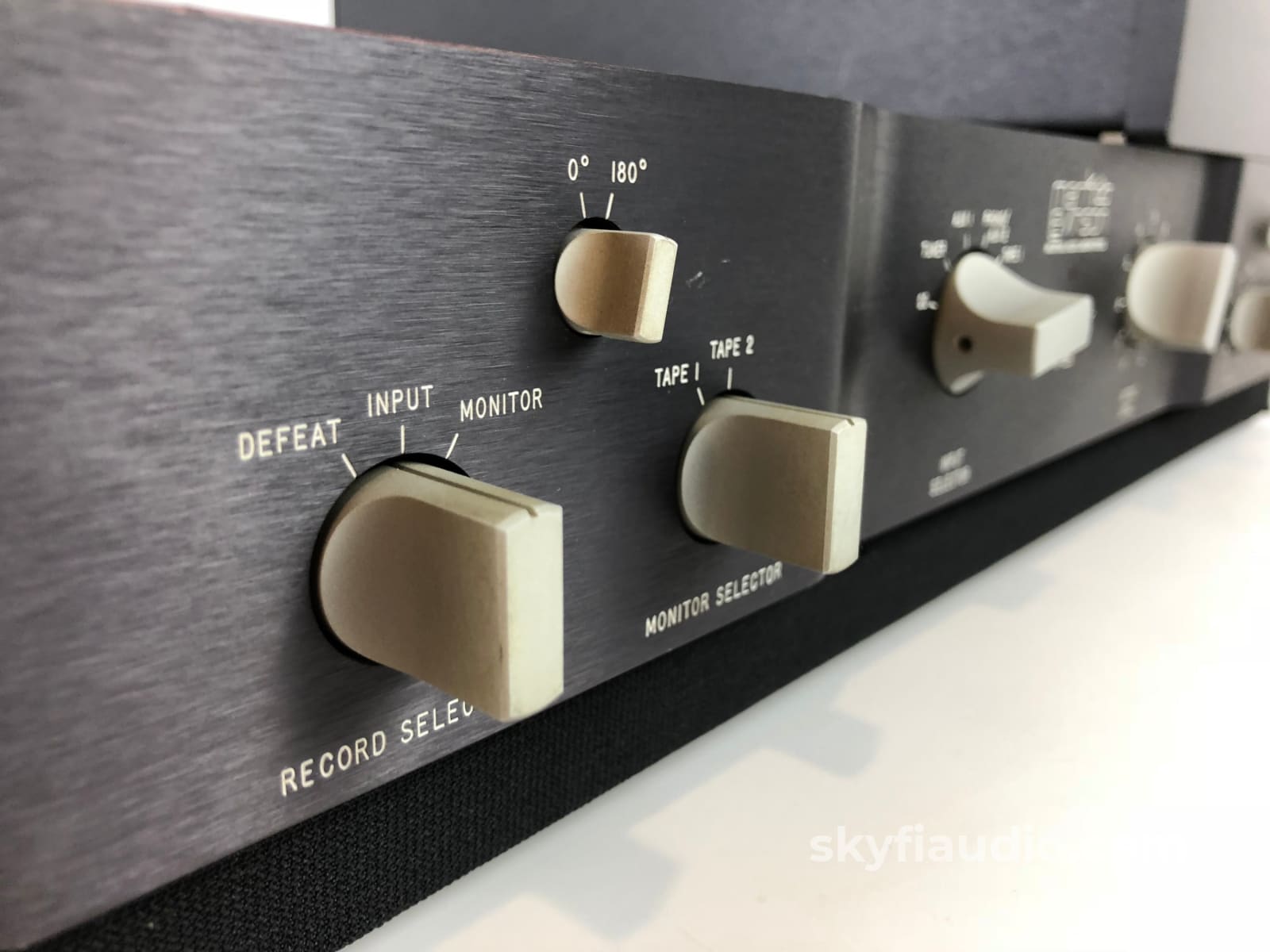 Mark Levinson No.26 Preamplifier