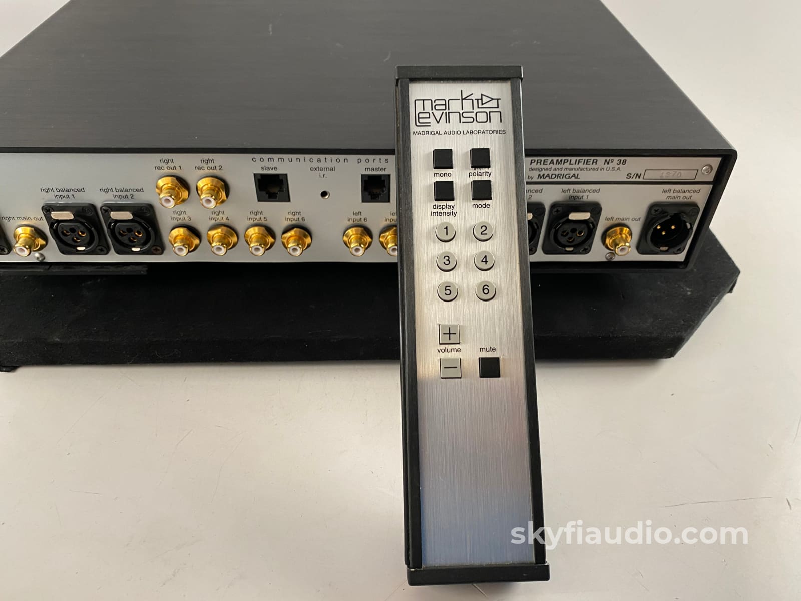 Mark Levinson No. 38 Dual Mono Preamplifier - Serviced