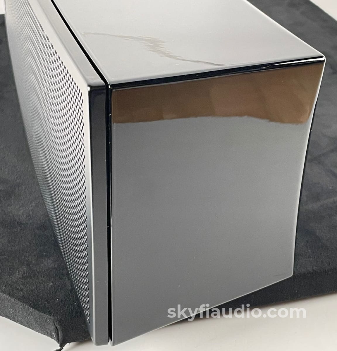 Martin Logan Motion 8I Stylish And Compact Center Channel Speaker Speakers