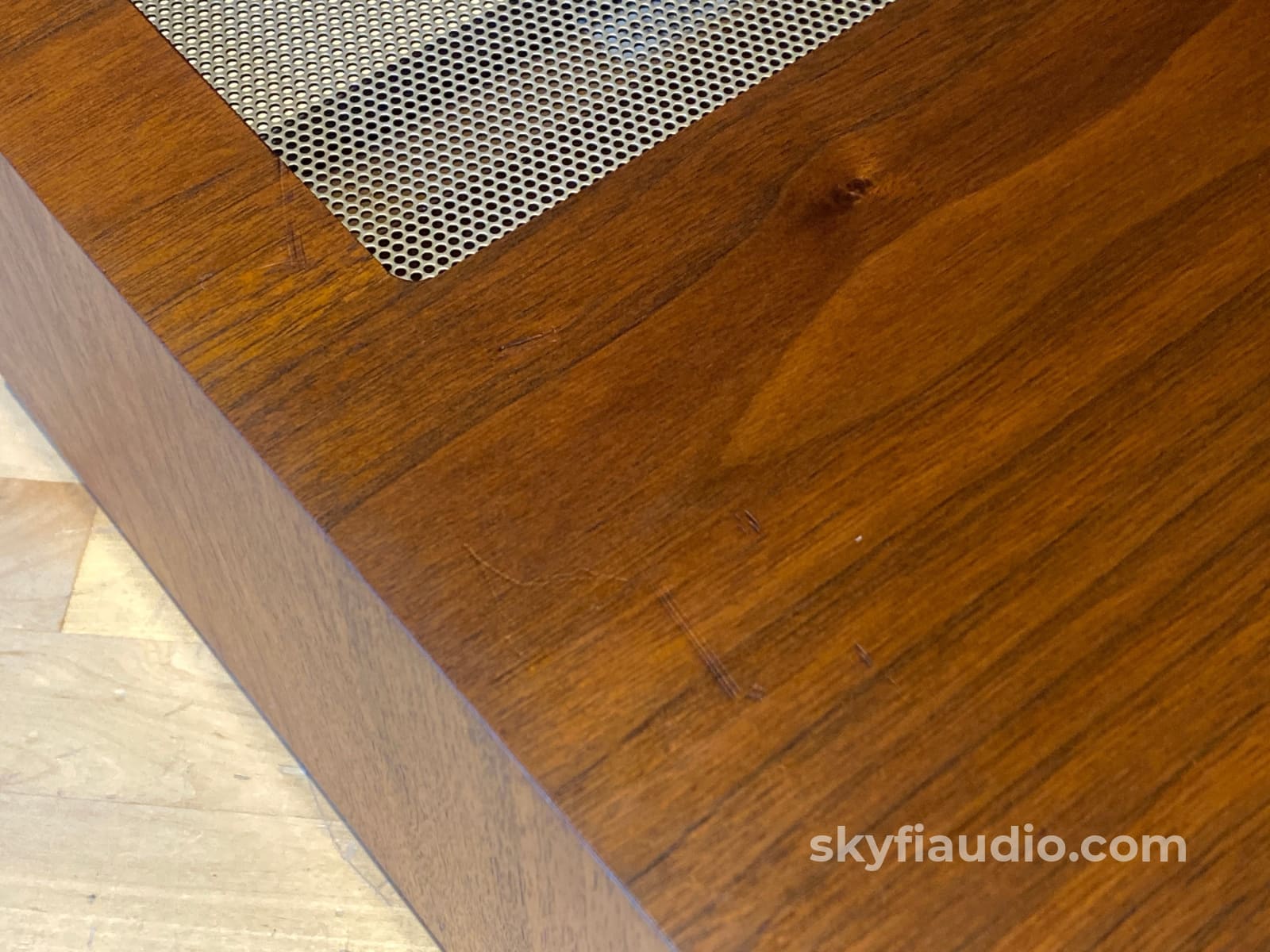 Mcintosh L12 Wood Cabinet - Slant Feet W/ 10 Or 12 Adjustable Panlocs Accessory